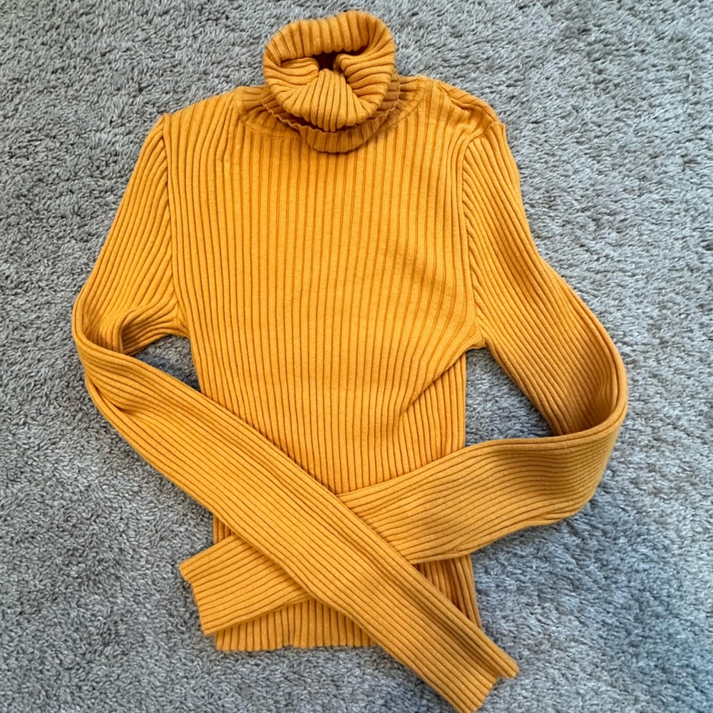 BDG Ribbed Golden Halter Top